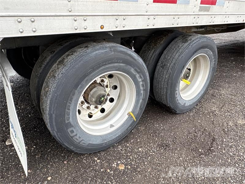 CIMC 53 ft T/A Refrigerated Trailer نصف مقطورات بدرجة حرارة قابلة للضبط