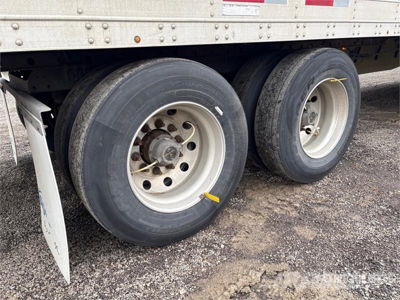 CIMC 53 ft x 102 in T/A Refrigerated Trailer نصف مقطورات بدرجة حرارة قابلة للضبط