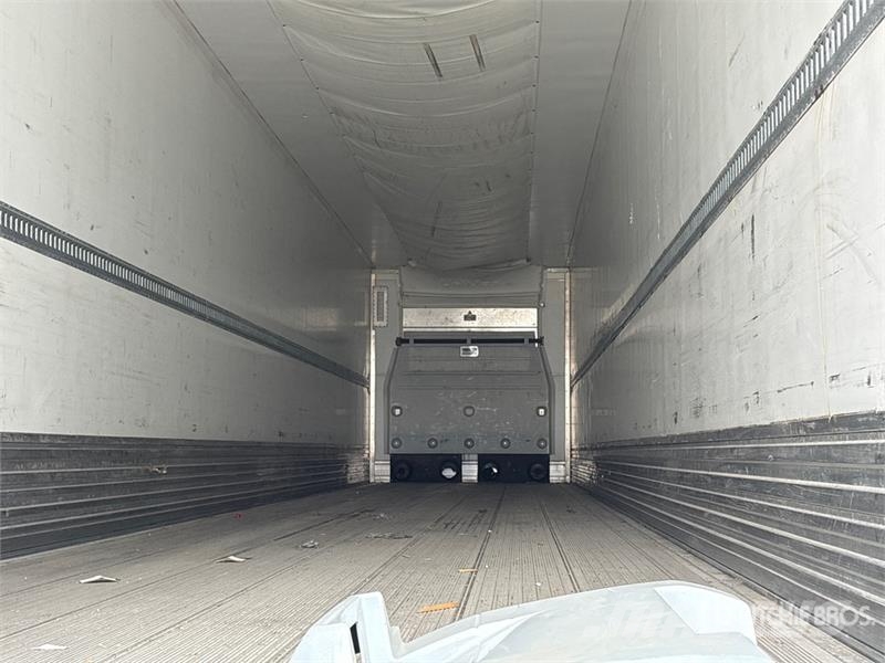 CIMC 53 ft x 102 in T/A Multi -Temp Refrigerated Traile Puspriekabės su izoterminiu kėbulu