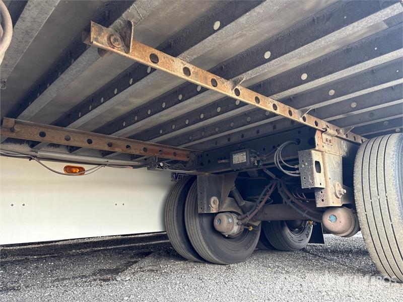 CIMC 53 ft x 102 in T/A Refrigerated Trailer نصف مقطورات بدرجة حرارة قابلة للضبط