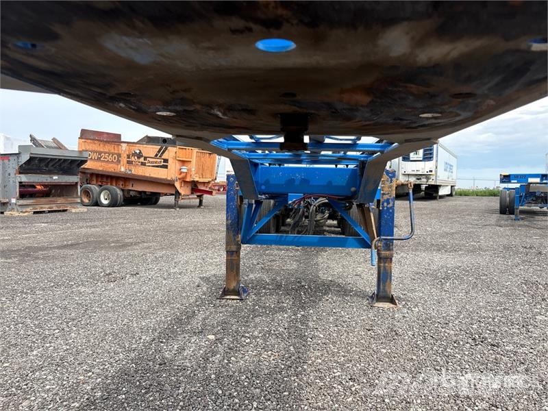 CIMC EX53M3OTC00 Tri/A Extendable Container Trailer Containerframe/Skiploader trailers