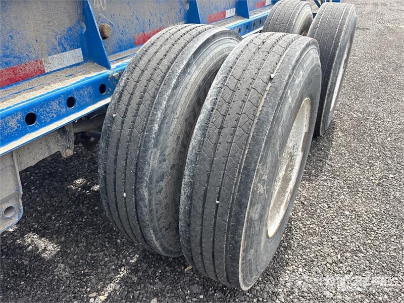 CIMC EX53M3OTC00 Tri/A Extendable Container Trailer Containerframe/Skiploader trailers
