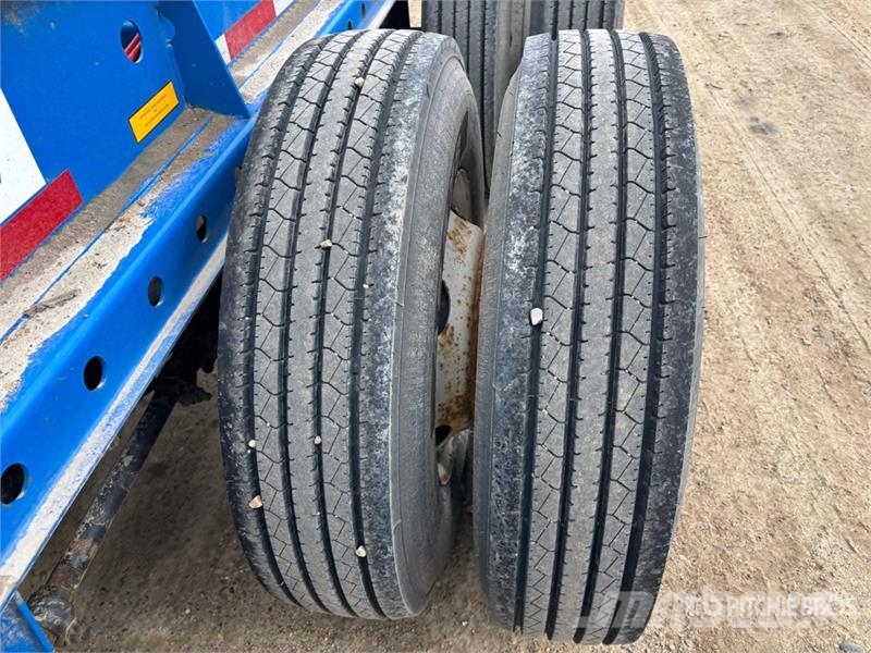 CIMC EX53M3OTC00 Tri/A Extendable Container Trailer Reboques Containerframe