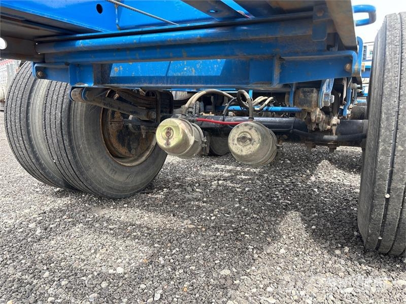 CIMC EX53M3OTC00 Tri/A Extendable Container Trailer Containerframe/Skiploader trailers