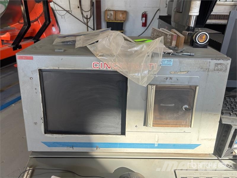  Cincinnati Incorporated CL-707 5X10 Laser Cutting  معدات البناء - غير ذلك