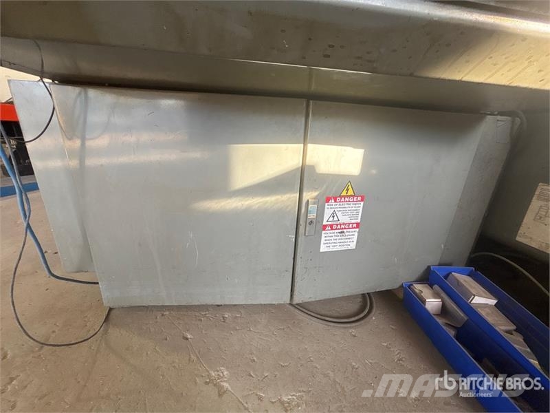  Cincinnati Incorporated CL-707 5X10 Laser Cutting  معدات البناء - غير ذلك