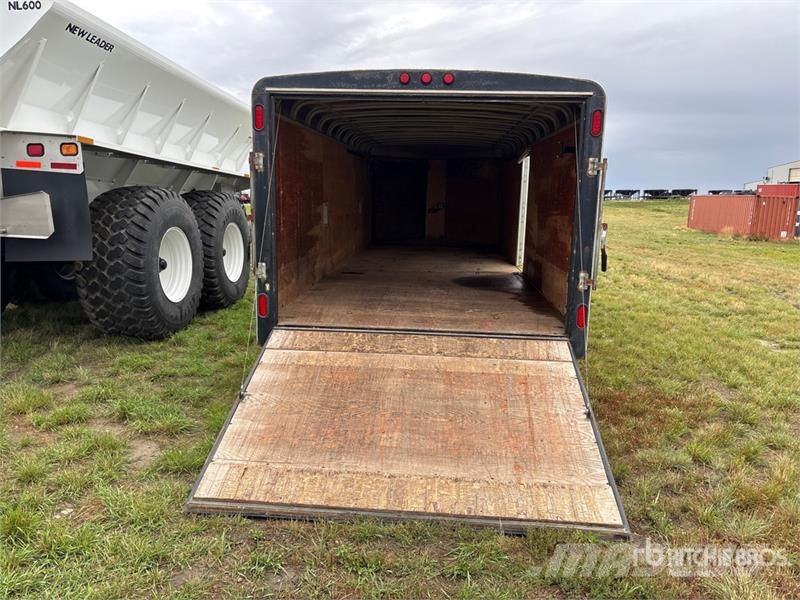 CJay 28 ft T/A V-Nose Enclosed Trailer Gesloten opbouw trailers