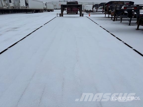 CJay 30 ft Tri/A Gooseneck Flatbed Trailer مقطوروات مسطحة/مفصلية الجوانب