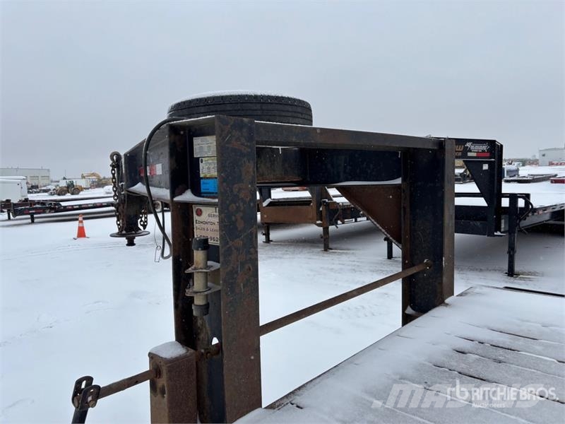 CJay 30 ft Tri/A Gooseneck Flatbed Trailer مقطوروات مسطحة/مفصلية الجوانب