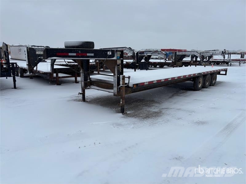 CJay 30 ft Tri/A Gooseneck Flatbed Trailer مقطوروات مسطحة/مفصلية الجوانب
