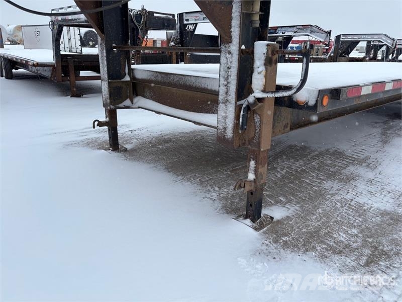 CJay 30 ft Tri/A Gooseneck Flatbed Trailer مقطوروات مسطحة/مفصلية الجوانب