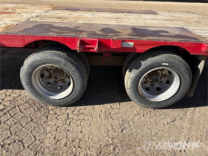 CJay CJ30K-HB-26 30 ft T/A Equipment Trailer Autotreilerid
