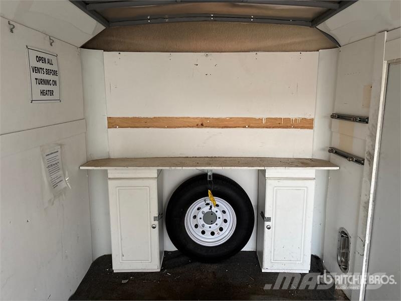 CJay CJ716 16 ft T/A Enclosed Trailer Remorque Fourgon