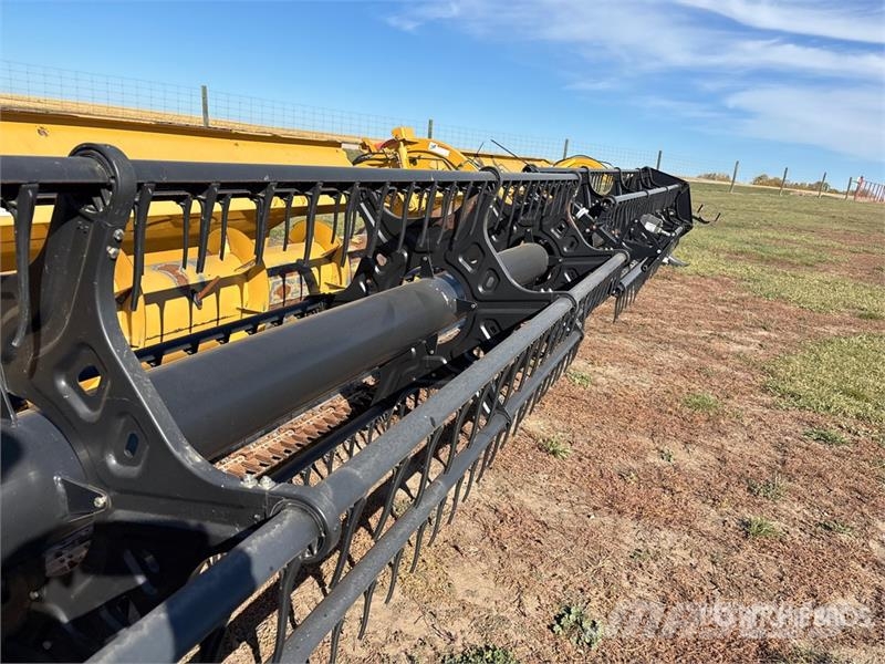 CLAAS 1050 35 ft Flex Combine Header Kombainide heedrid