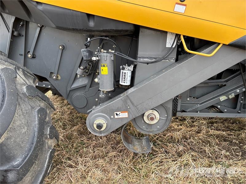 CLAAS 590R Lexion Combine Harvester Leikkuupuimurit