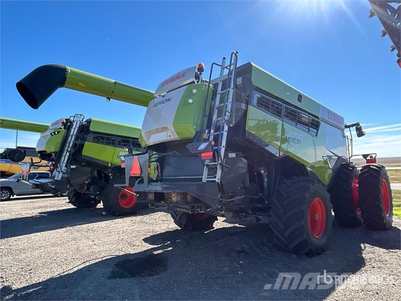 CLAAS 8700 Combine Harvester Mietitrebbiatrici