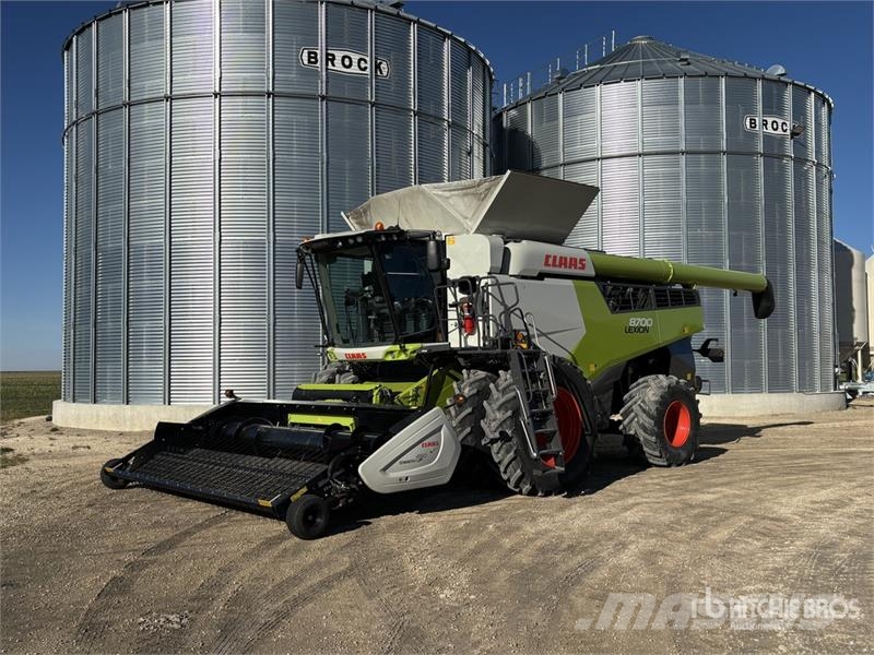 CLAAS 8700 Combine Harvester حصادات