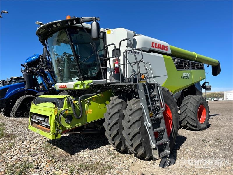 CLAAS 8700 Combine Harvester Mietitrebbiatrici
