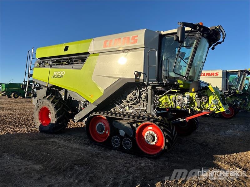 CLAAS 8700 Lexion Combine Harvester حصادات