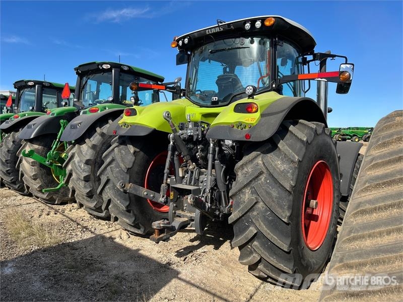 CLAAS Axion 820 4WD Tractor Trattori