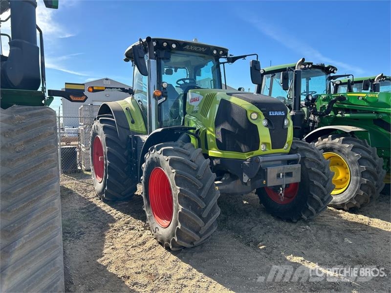 CLAAS Axion 820 4WD Tractor Trattori