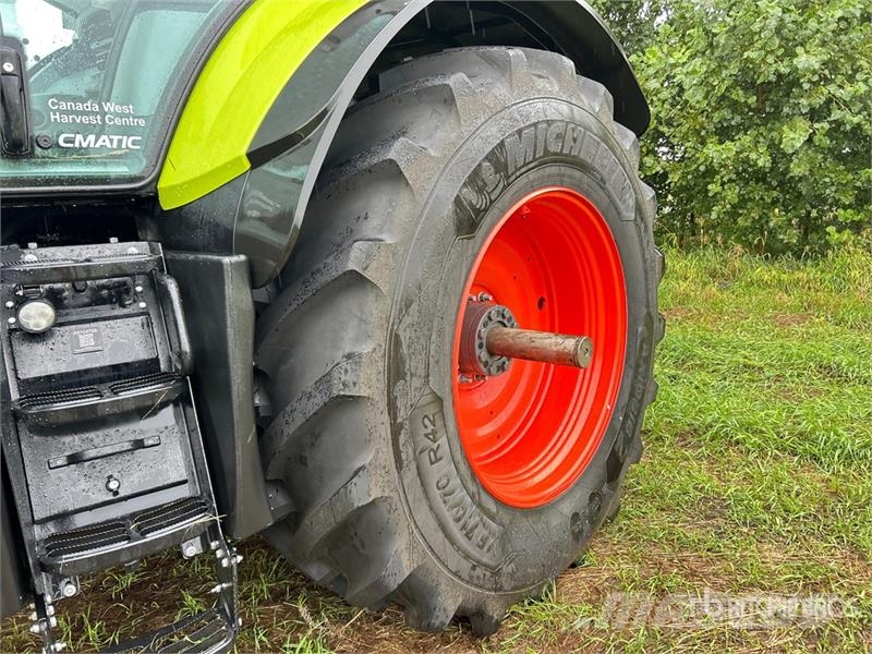 CLAAS Axion 880 4WD Tractor Tractors