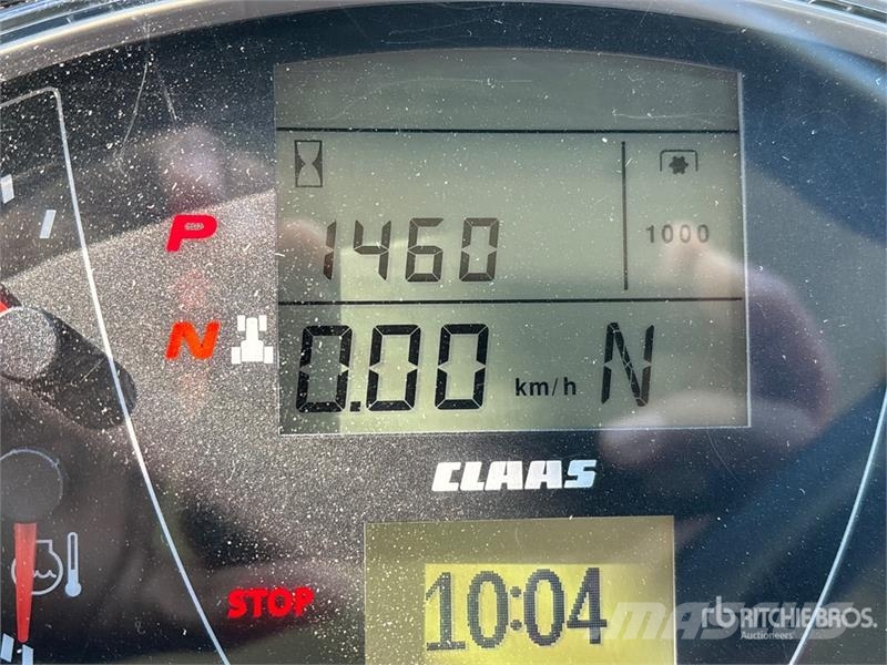 CLAAS AXION 920 4WD Tractor Трактора
