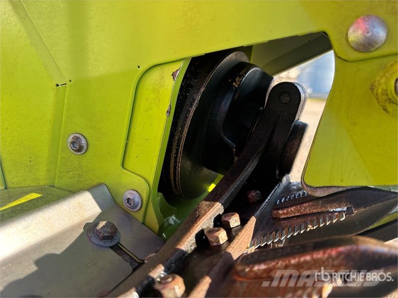 CLAAS Convio 1230 40 ft Flex Draper Combine Header رؤوس الحصادات الدراسات