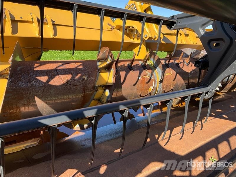 CLAAS Vario 1200 40 ft Flex Combine Header رؤوس الحصادات الدراسات