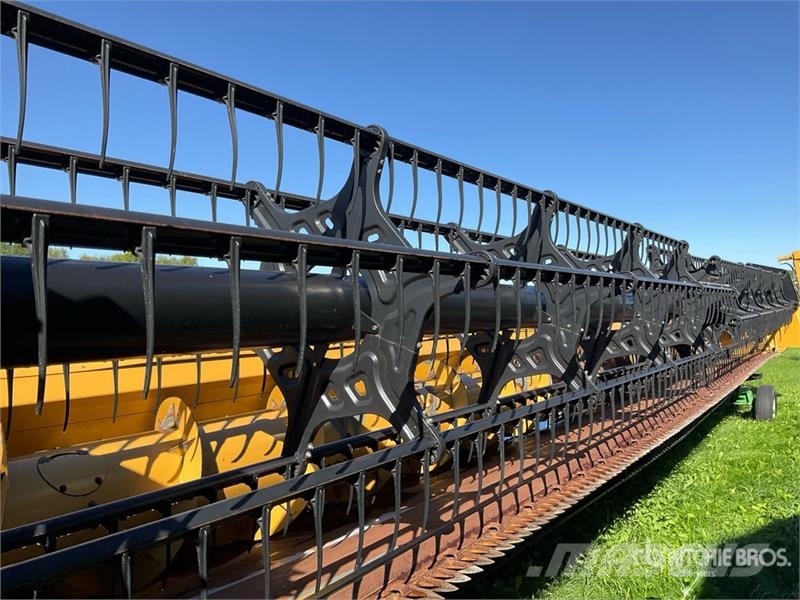 CLAAS Vario 1200 40 ft Flex Combine Header رؤوس الحصادات الدراسات