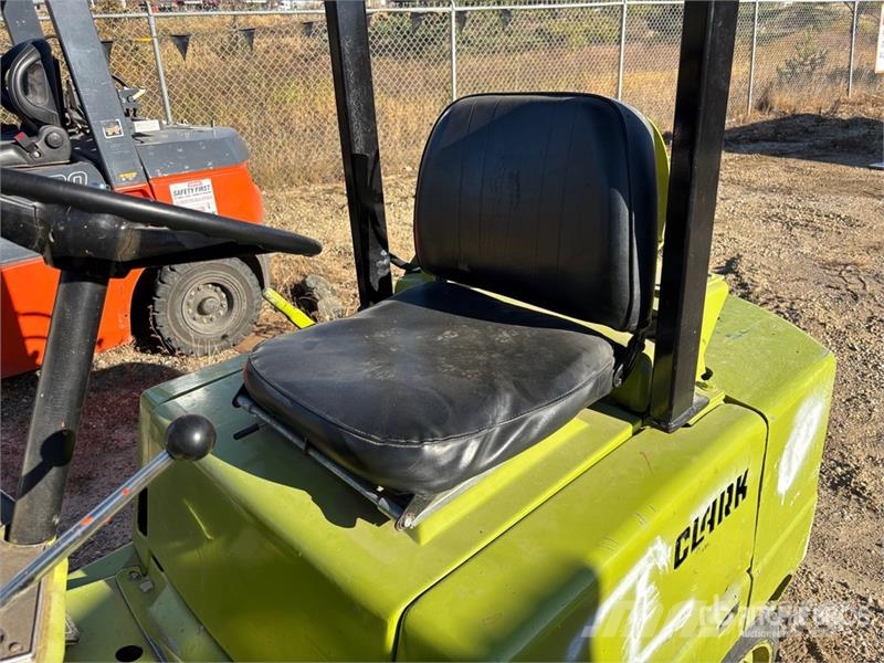 Clark 4100 lb Forklift Kahveltõstukid - muud
