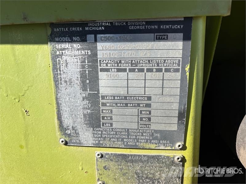 Clark C500 9100 lb Pneumatic Tire Forklift Gaffeltrucker - Annet