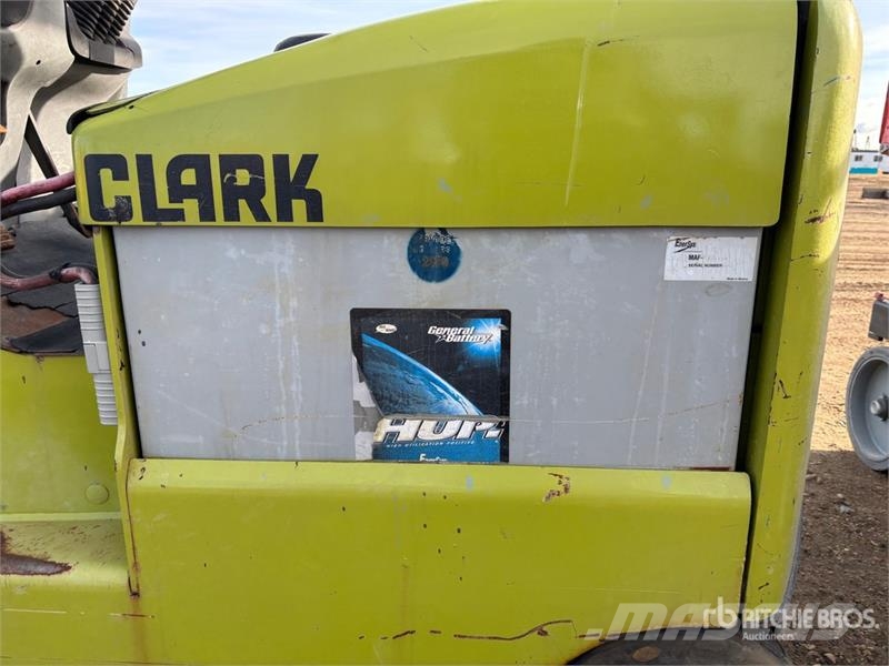 Clark ECG20 6590 lb Electric Forklift Electric forklifts