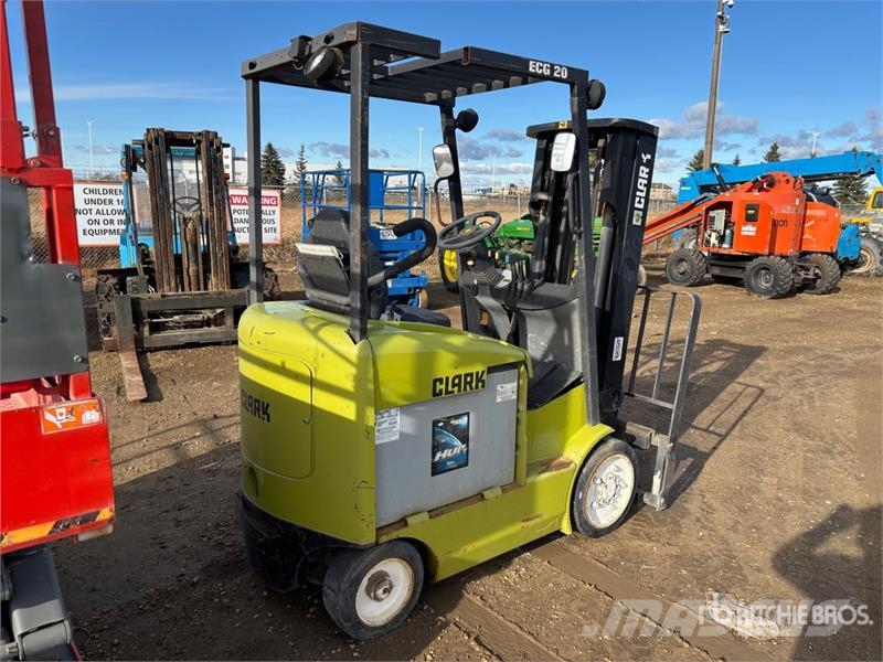 Clark ECG20 6590 lb Electric Forklift Electric forklifts