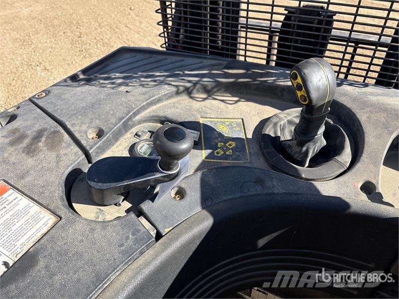 Clark NPR20 4000 lb Reach Truck (Inoperable) Carretillas retráctiles