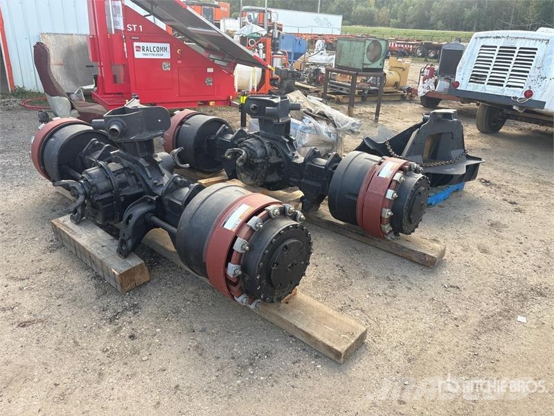 Clark of (2) Clark BD 71000 Planetary Axles (Unused) Muut