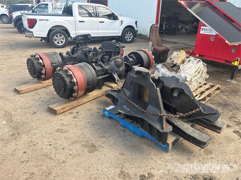 Clark of (2) Clark BD 71000 Planetary Axles (Unused) Muut