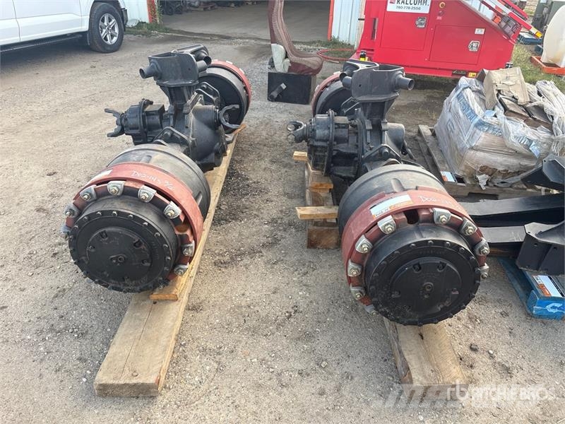 Clark of (2) Clark BD 71000 Planetary Axles (Unused) Muut