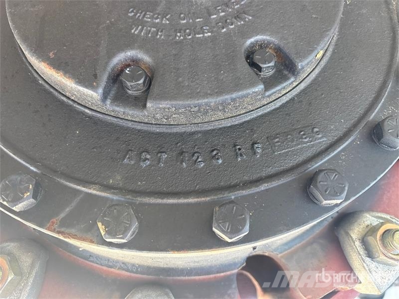 Clark of (2) Clark BD 71000 Planetary Axles (Unused) Muut