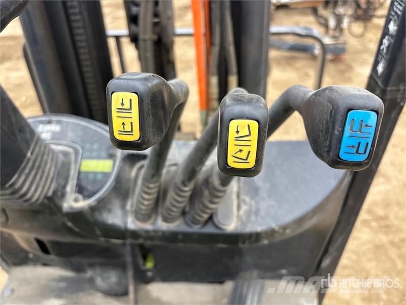 Clark TMX15S 1100 kg Electric Forklift Carrelli elevatori elettrici