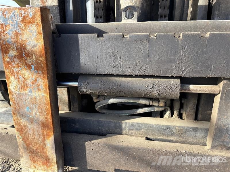 Clarke CMP-50-SL 8600 lb Forklift Otras carretillas elevadoras