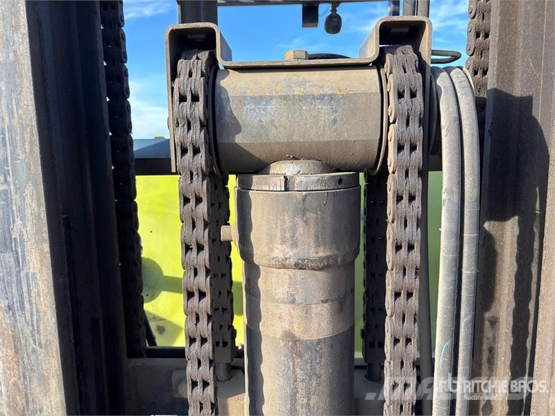 Clarke CMP-50-SL 8600 lb Forklift Otras carretillas elevadoras