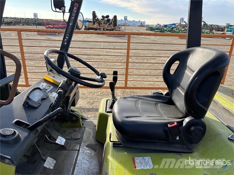 Clarke CMP-50-SL 8600 lb Forklift Otras carretillas elevadoras