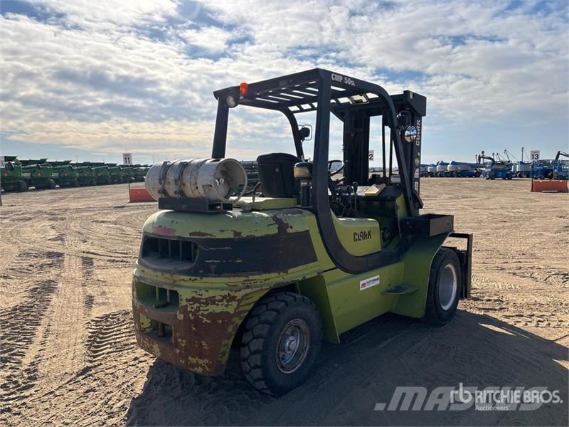 Clarke CMP-50-SL 8600 lb Forklift Otras carretillas elevadoras