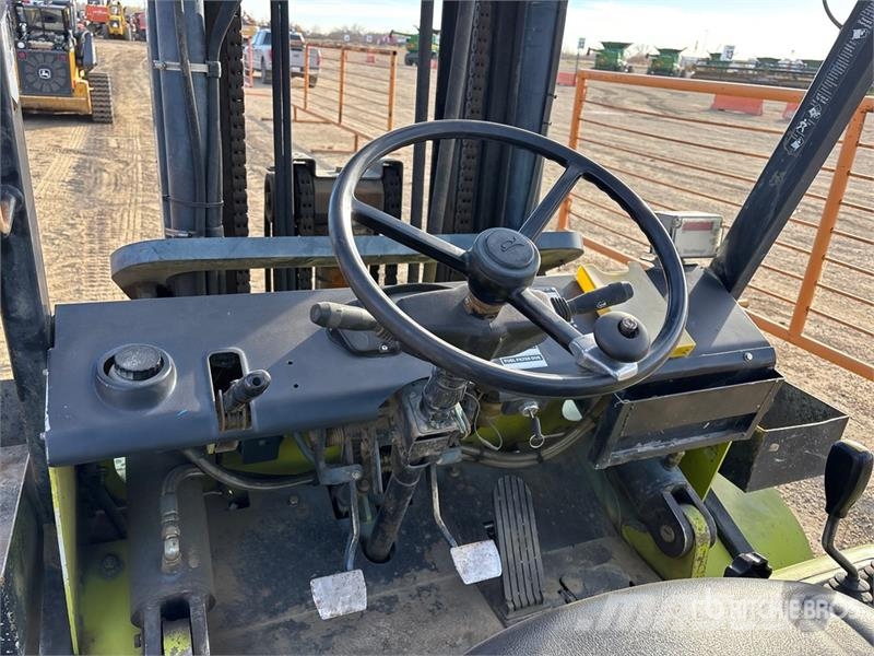 Clarke CMP-50-SL 8600 lb Forklift Otras carretillas elevadoras