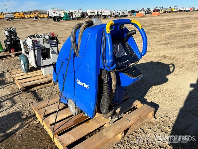 Clarke Walk-Behind Floor Scrubber Autre remorque agricole