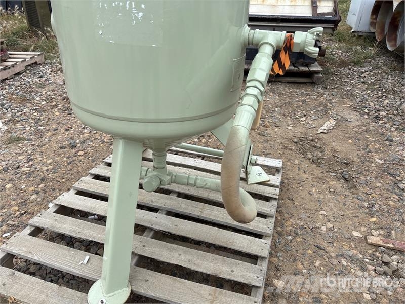 Clemco 2452 Sand Blast Pot Drugi deli