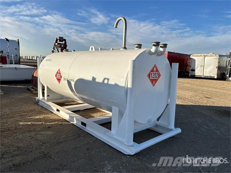 Clemmer 4500 L Skid Mounted Steel Fuel Tank Brandstof-en toegevoegde tanks