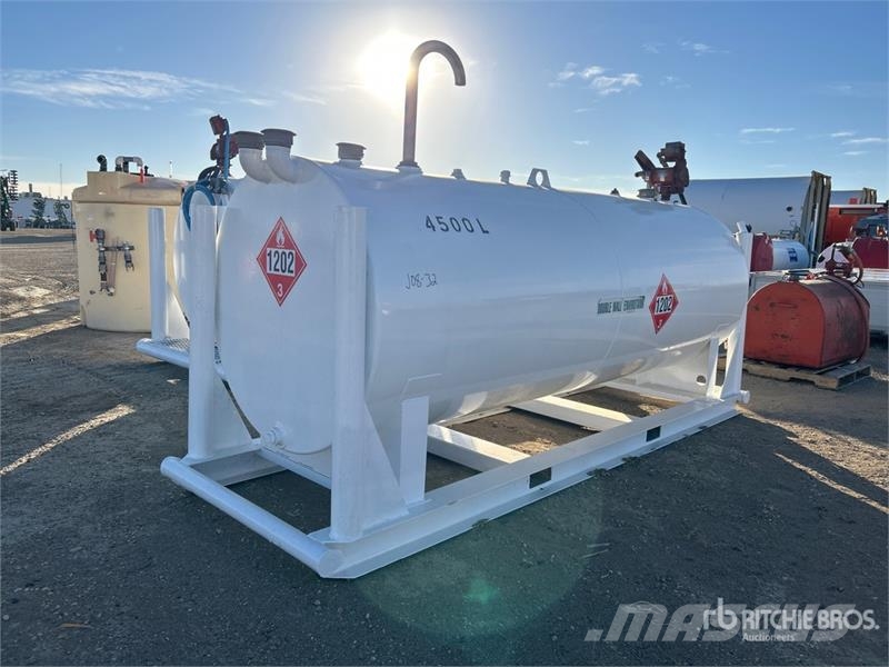 Clemmer 4500 L Skid Mounted Steel Fuel Tank Brandstof-en toegevoegde tanks