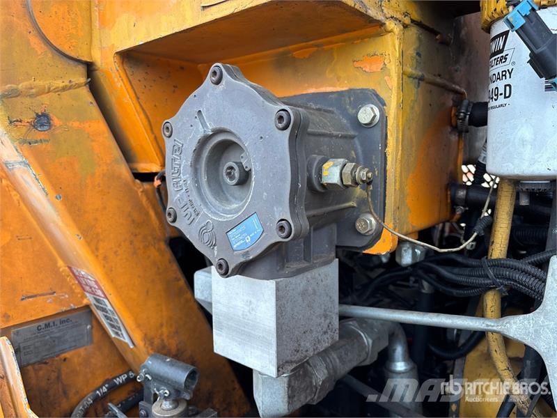 CMI C250 Tracked Mulcher Tractor Gozdarski mulčerji